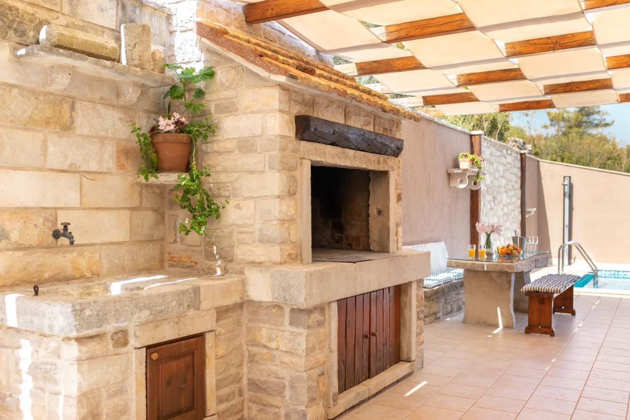 Seafront Villa Endless View Blato  Exterior photo